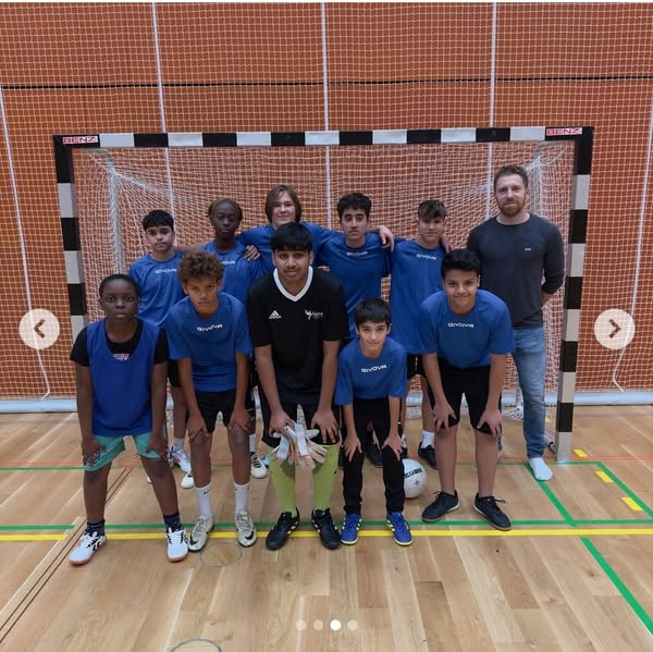 Die Phönix-Löwen des Phönix Realgymnasiums (1110 Wien) erreichten beim Krone Hallencup mit starker Teamleistung den 5. Platz – ein sportlicher Erfolg gegen deutlich größere Schulen.