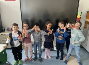 Ostern in der Privatvolksschule PHÖNIX in Wien 1110 - Bild 1