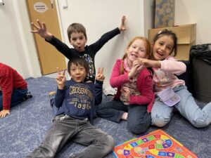 Spielerisch Englisch lernen ind der Privatvolksschule- Phönix in Wien- 1110 - Bild 7