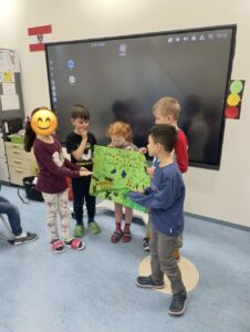 Plakatvorstellung "Natur macht glücklich" in der Privatvolksschule PHÖNIX in Wien 1110 - Bild 5